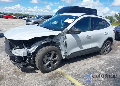 2025 Ford Escape St-Line from USA, damaged, VIN 1FMCU0MN4SUA09864